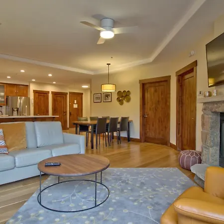 Crystal Peak Pioneer Villa